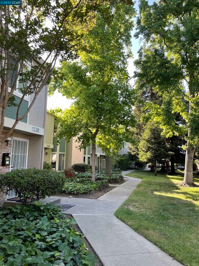 Common area-front