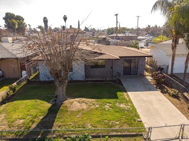 1233 13th St, Wasco, CA 93280 - photo 4