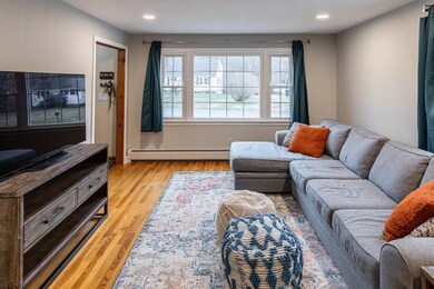 9 Country Side Dr, Nashua, NH 03062 - photo 4