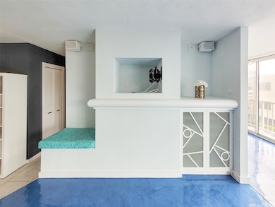 Hale Luana unit 305, Honolulu, HI 96826 - photo 2