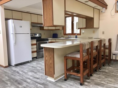 4135 Sycamore Ln, East Stroudsburg, PA 18301 - photo 7