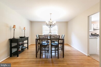 6212 Oak Hill Dr, Sykesville, MD 21784 - photo 5