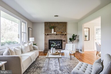 10709 Hunting Ln, Columbia, MD 21044 - photo 5