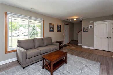 2811 SE 20th St, Des Moines, IA 50320 - photo 5