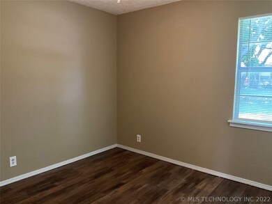 1237 W Memphis St, Broken Arrow, OK 74012 - photo 7