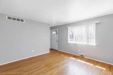 20766 Ehlert Ave, Warren, MI 48089 - photo 4