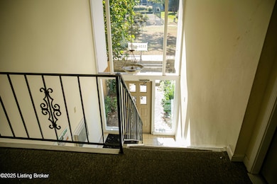 1119 La Fontenay Ct unit 1119, Louisville, KY 40223 - photo 3