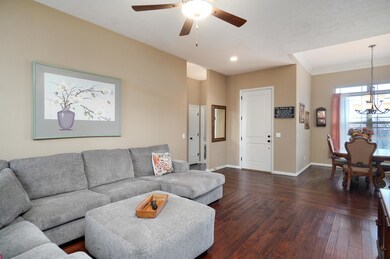 851 E Roubidoux St-7
