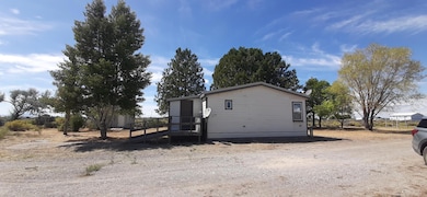 88052 Cedar St, Christmas Valley, OR 97641 - photo 4