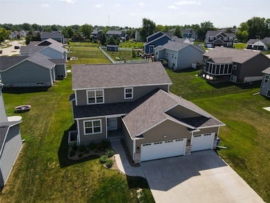 509 Grey Slate Dr SW, Cedar Rapids, IA 52404 - photo 3