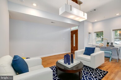 725 L St NE, Washington, DC 20002 - photo 6