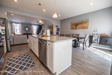 Kitchen Area2
