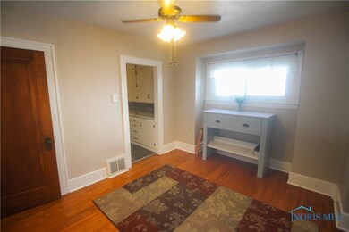 3627 Torrance Dr, Toledo, OH 43612 - photo 5