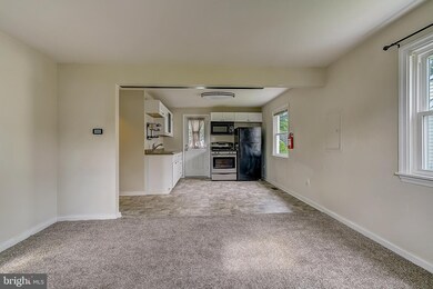 538 N Oakland Ave, Runnemede, NJ 08078 - photo 3