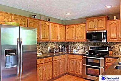 15809 Timberlane Dr, Omaha, NE 68136 - photo 6