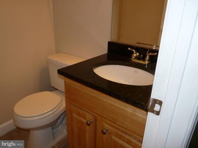 14139 Yorkshire Woods Dr, Silver Spring, MD 20906 - photo 7