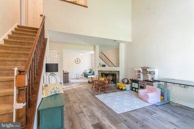 321 Milford Ct, Newtown, PA 18940 - photo 4