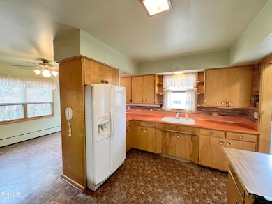 602 Collins Ave, Mandan, ND 58554 - photo 6