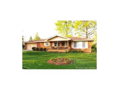 3303 Deerwood Dr, New Albany, IN 47150 - photo 2