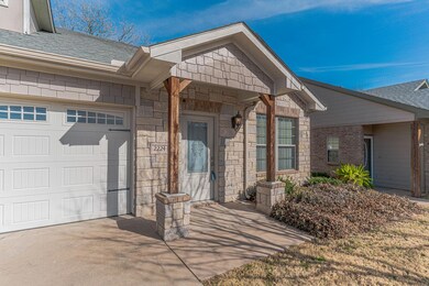 2224 Cobblestone Ct, Granbury, TX 76049 - photo 2