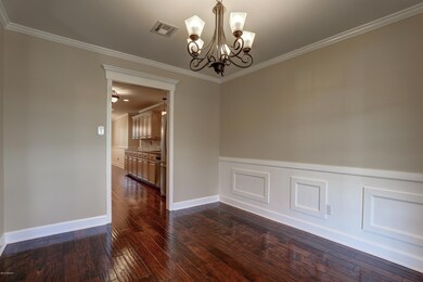 200 Whitebark Dr-8