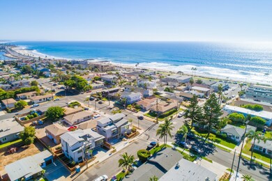 225 Hemlock Ave, Carlsbad, CA 92008 - photo 2