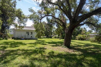 909 Louisiana Ave, Sebastian, FL 32958 - photo 3