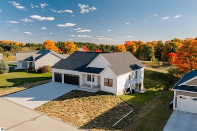 4311 Apple Tree Ln, Traverse City, MI 49685 - photo 2