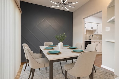 1818 Augusta Dr unit 13, Houston, TX 77057 - photo 2