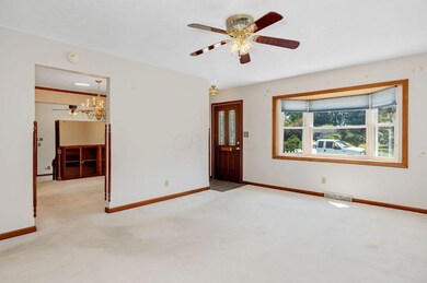 LIVING ROOM BAYED WINDOW