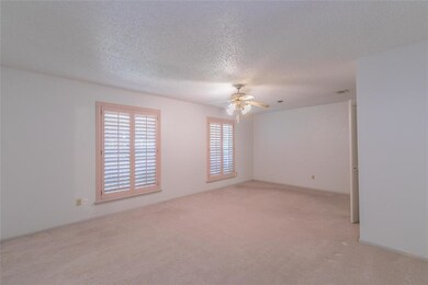 2840 Winterhaven Dr, Hurst, TX 76054 - photo 5