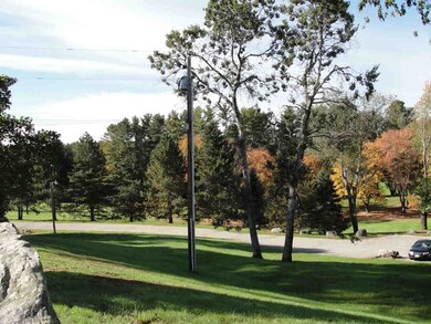 9 St Andrews Way, Londonderry, NH 03053 - photo 2