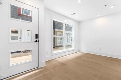 10 Seawell Ave unit 102, Raleigh, NC 27601 - photo 2