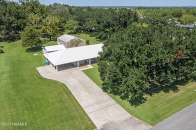 1057 Huval Rd -3