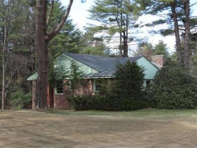 456 Sunderland Rd, Amherst, MA 01002 - photo 2