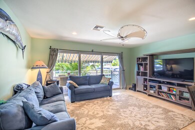 711 9th Street-13