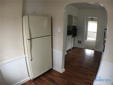 3717 Roanoke Rd, Toledo, OH 43613 - photo 4