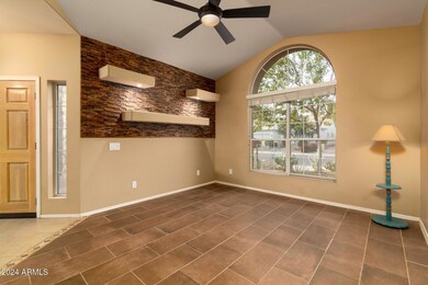 851 N Pineview Dr unit 1, Chandler, AZ 85226 - photo 5