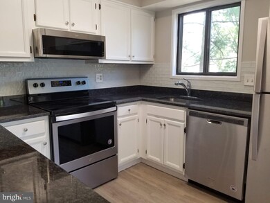 9312 Grazing Terrace, Montgomery Village, MD 20886 - photo 6