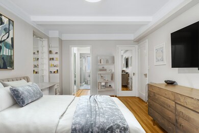 Sutton Place unit 8B, New York, NY 10022 - photo 3