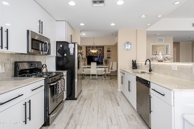 Plenty of Counterspace!