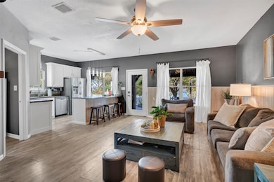 560 Jay St, Denton, TX 76208 - photo 3