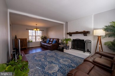 5302 Hampton Forest Way, Fairfax, VA 22030 - photo 7