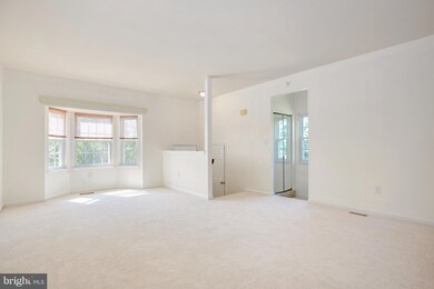 12348 Herrington Manor Dr, Silver Spring, MD 20904 - photo 2