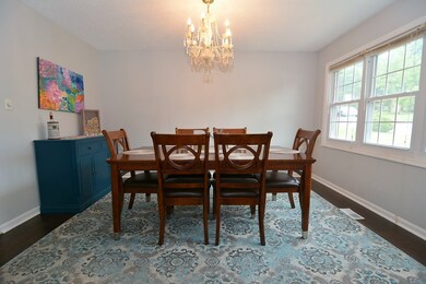 7955 Marywood Dr, Newburgh, IN 47630 - photo 5