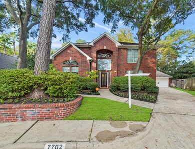 7702 Melody Cir, Houston, TX 77040 - photo 2