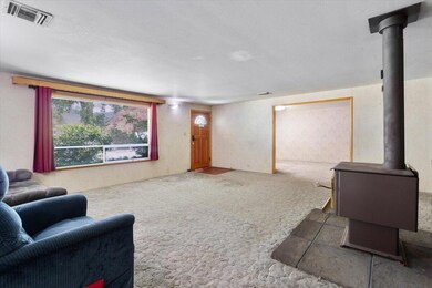 13-321 SW I St-13