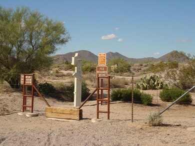 Trailhead within Walking Distance
