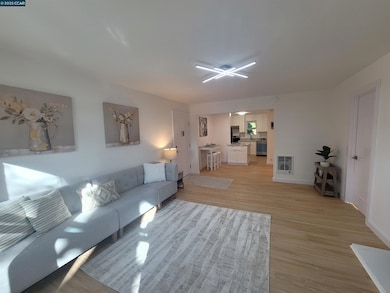 375 Camelback Rd unit 23, Pleasant Hill, CA 94523 - photo 6