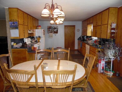 Kitchen & Dinning